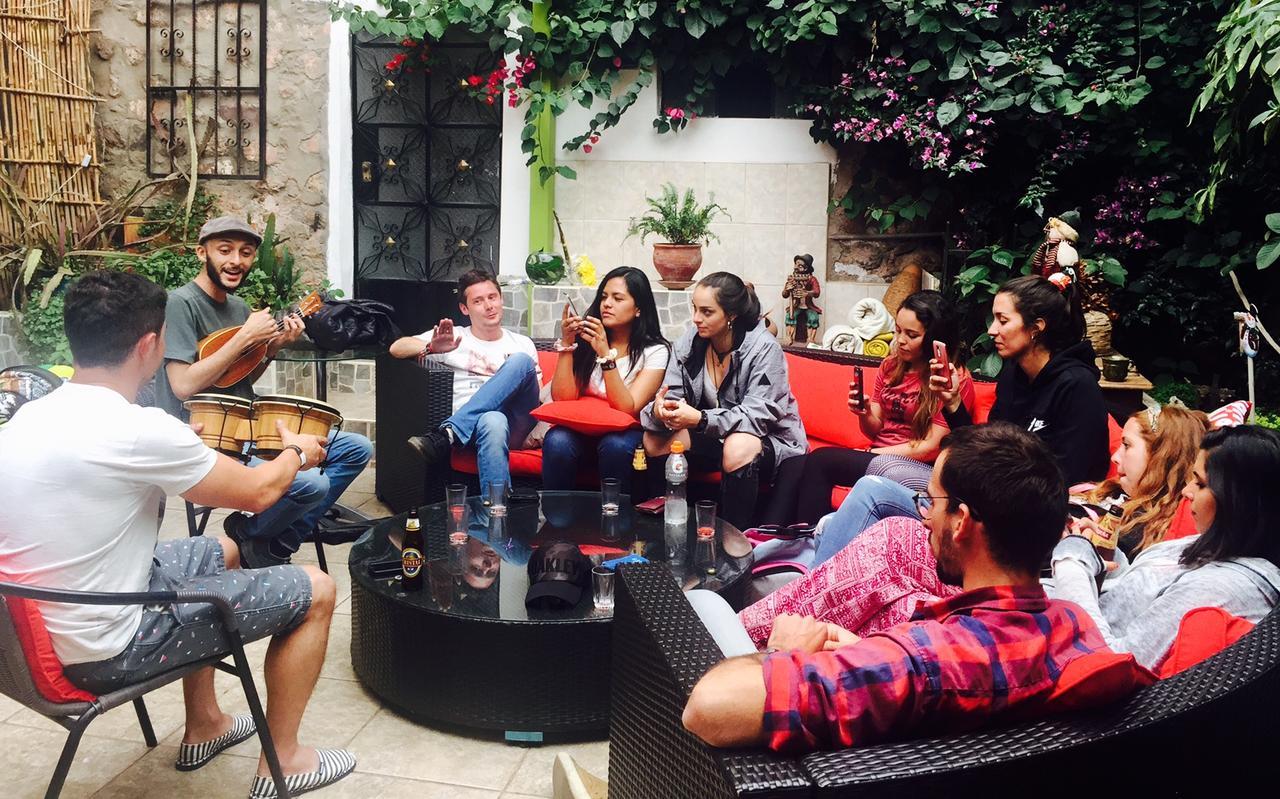 Blacky And (adults Only) Hostal Cuzco